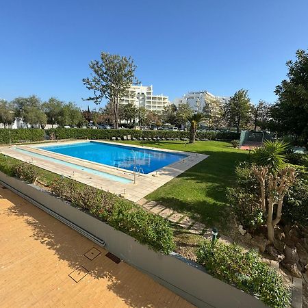 Newly Refurbished 2 Bed Appt Виламура Екстериор снимка