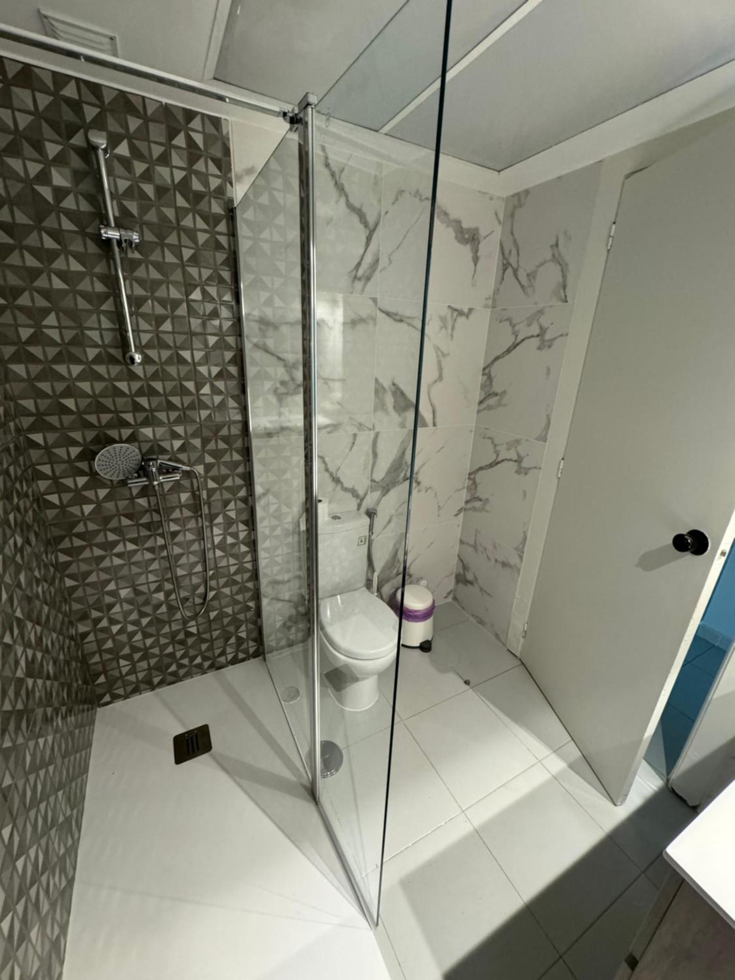 Newly Refurbished 2 Bed Appt Виламура Екстериор снимка