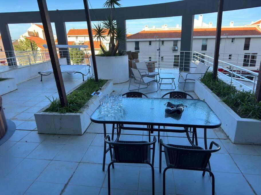 Newly Refurbished 2 Bed Appt Виламура Екстериор снимка