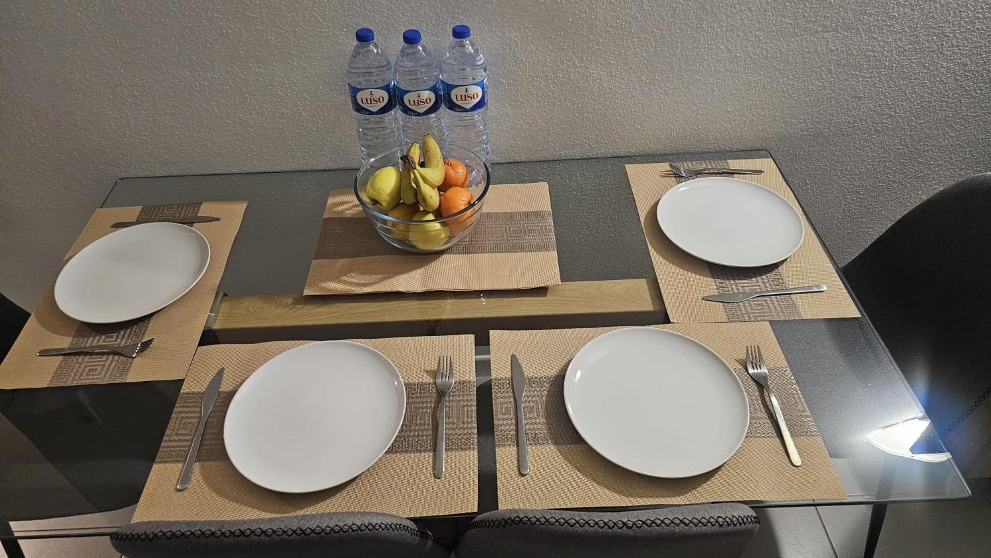 Newly Refurbished 2 Bed Appt Виламура Екстериор снимка